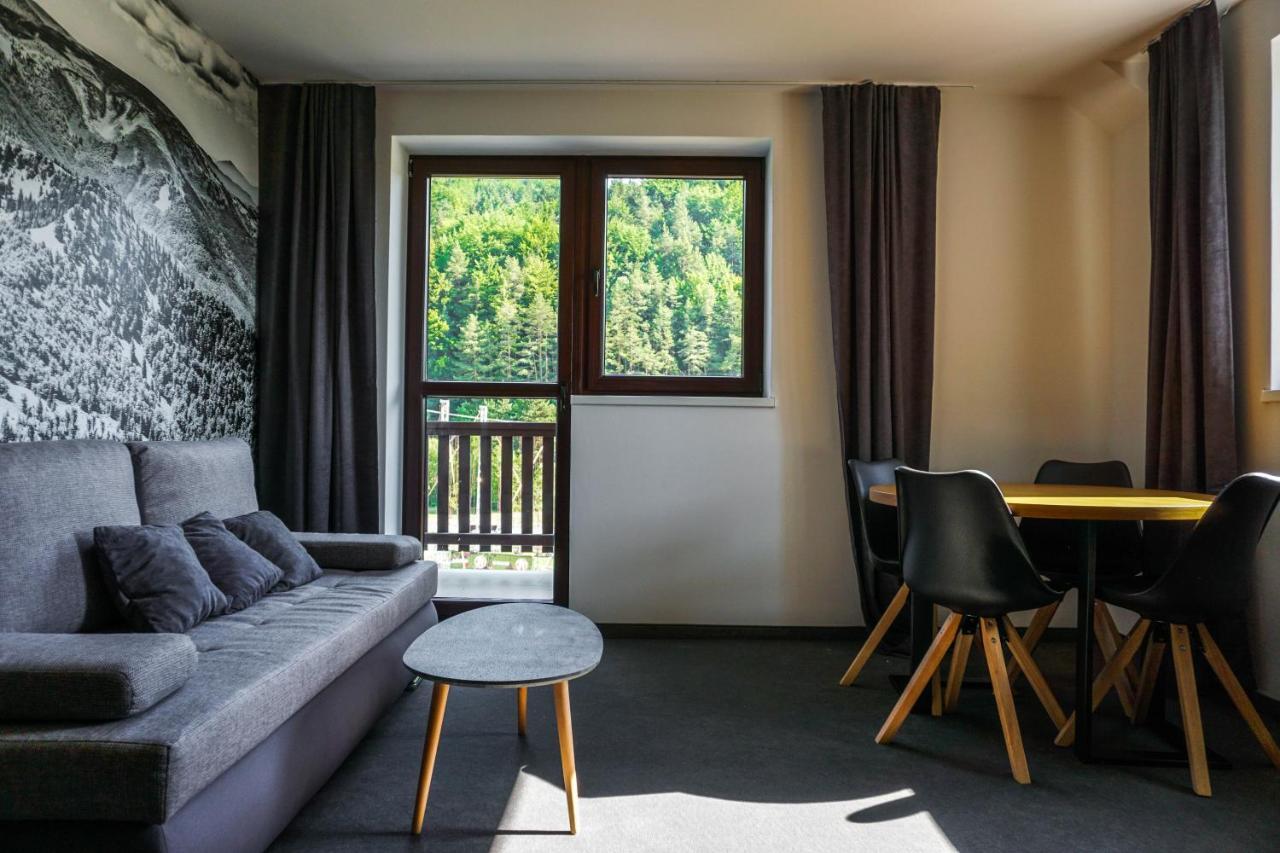 Apartmany Sport & Ski Valča Eksteriør billede