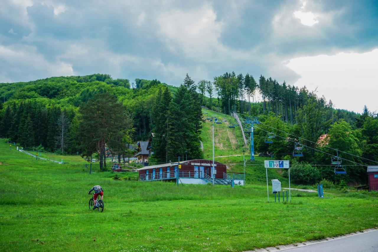 Apartmany Sport & Ski Valča Eksteriør billede