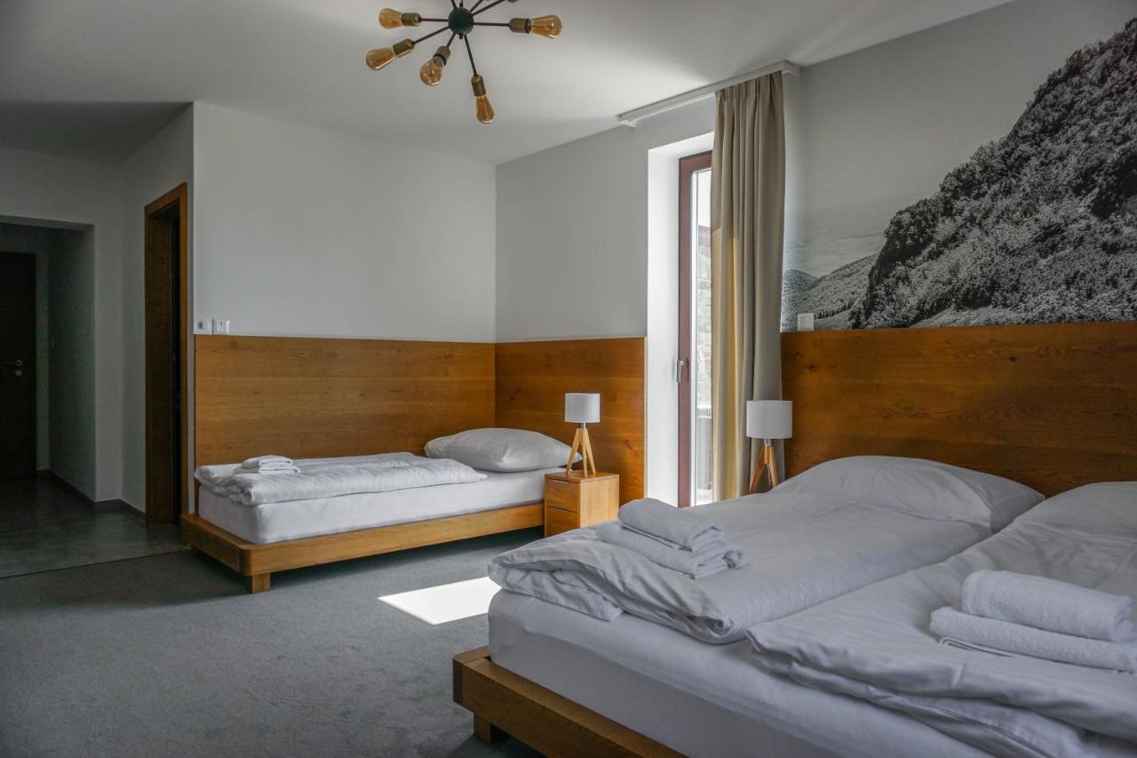 Apartmany Sport & Ski Valča Eksteriør billede
