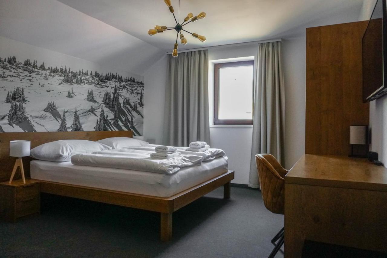 Apartmany Sport & Ski Valča Eksteriør billede