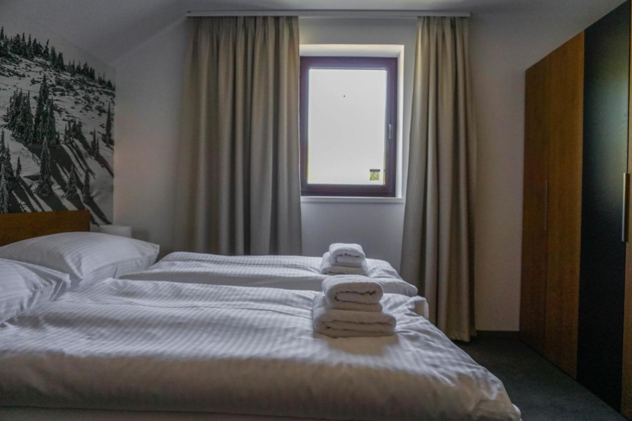Apartmany Sport & Ski Valča Eksteriør billede